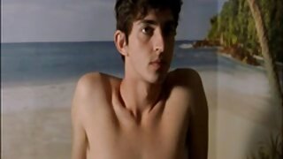 Két szuper szexi barna lány fúj egy nagy, pornó film ingyen finom nyalókát
